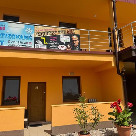 פאטינצ'ה Apartmany Hawaii מראה חיצוני תמונה