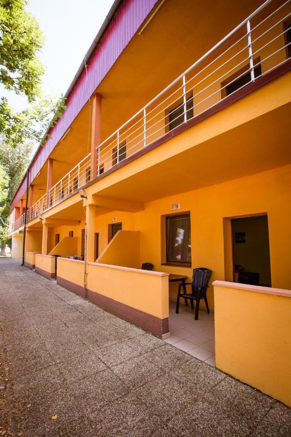 פאטינצ'ה Apartmany Hawaii מראה חיצוני תמונה